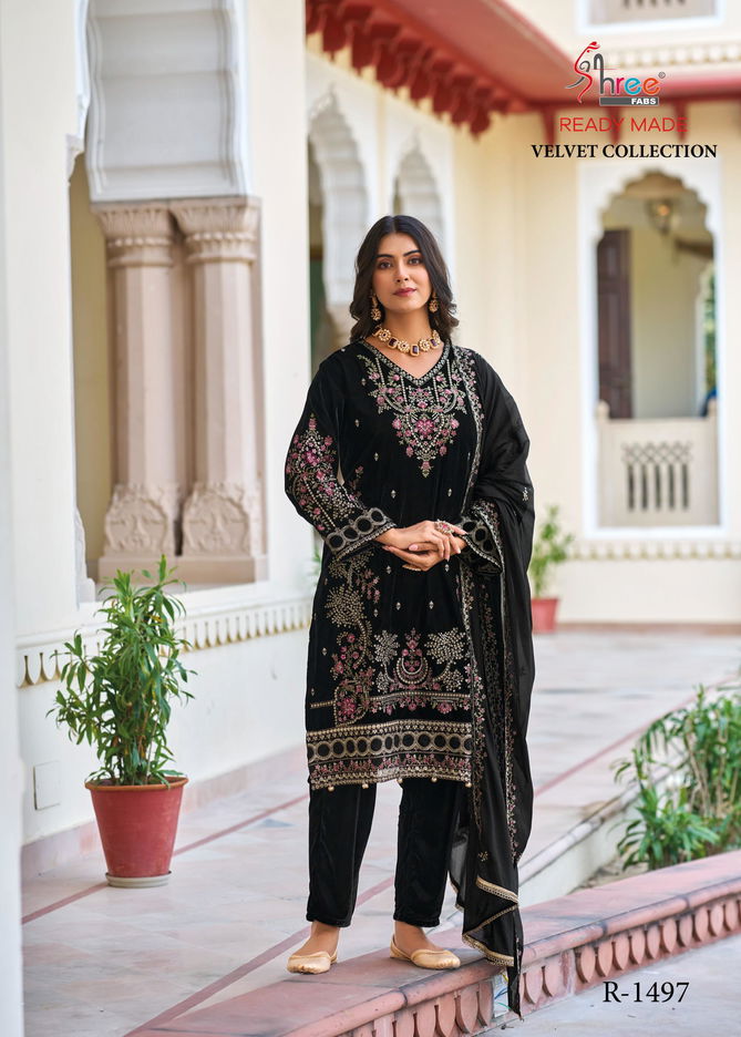 R 1497 By Shree Winter Wear Velvet Pakistani Suits Wholesale Shop in Surat